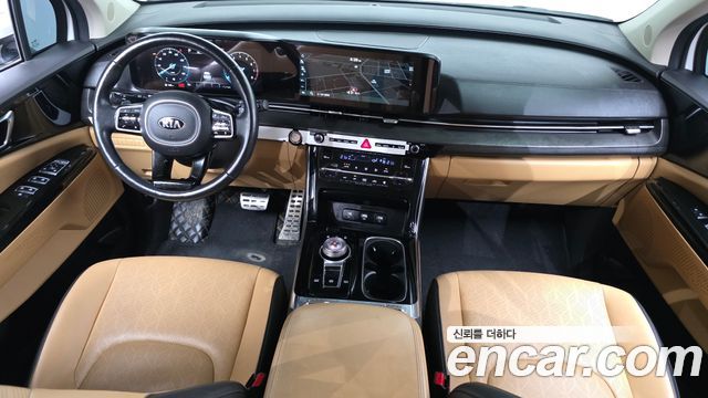 Kia Canival 2021 — photo 10