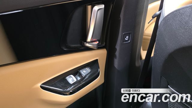 Kia Canival 2021 — photo 25