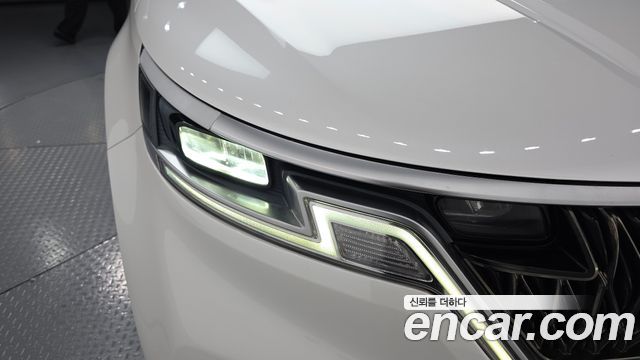 Kia Canival 2021 — photo 8