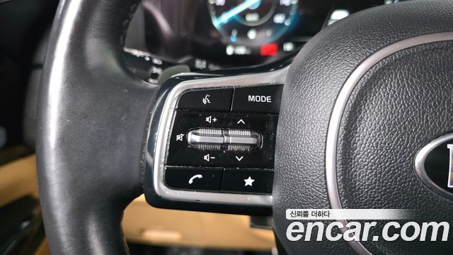 Kia Canival 2021 — photo 30