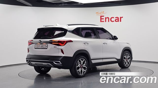 Kia Seltos 2020 — photo 2