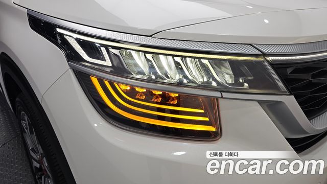 Kia Seltos 2020 — photo 8