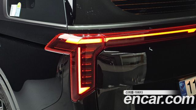 Kia Canival 2025 — photo 9