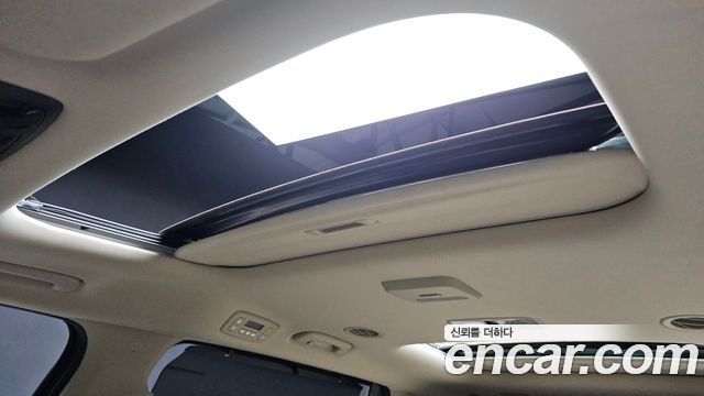 Kia Canival 2025 — photo 30