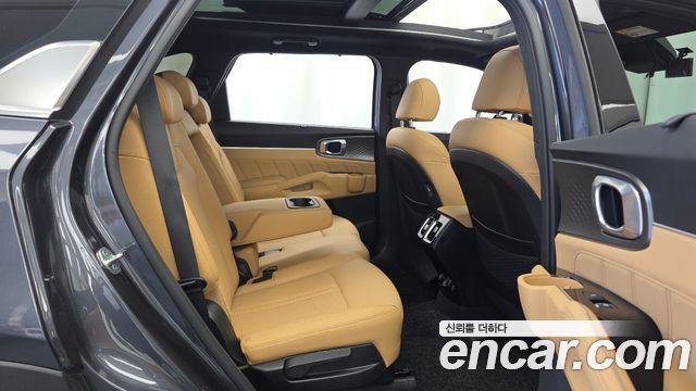 Kia Sorento 2022 — photo 12