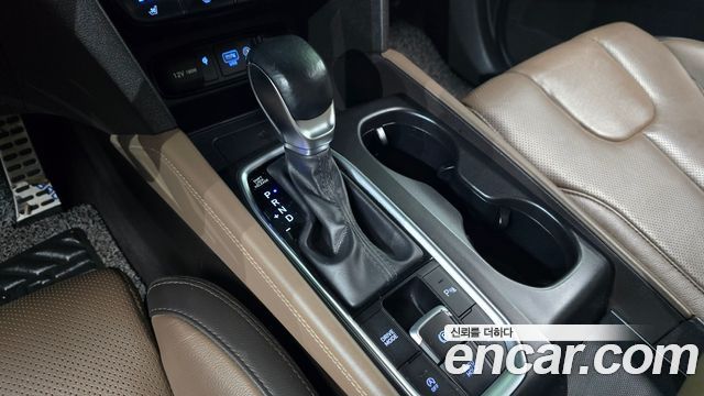 Hyundai Santafe 2019 — photo 12