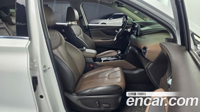 Hyundai Santafe 2019 — photo 13