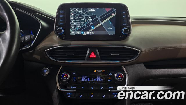 Hyundai Santafe 2019 — photo 21