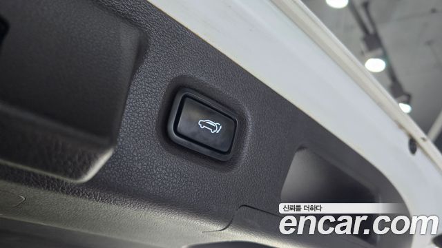 Hyundai Santafe 2019 — photo 24
