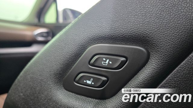 Hyundai Santafe 2019 — photo 28