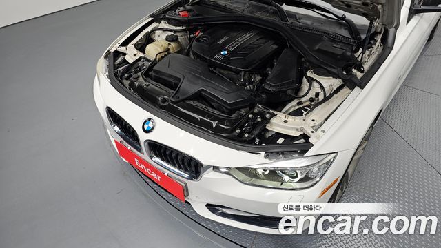 BMW 3-Series 2012 — photo 6