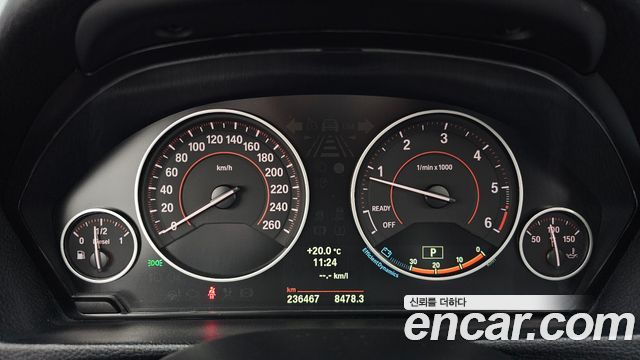 BMW 3-Series 2012 — photo 8