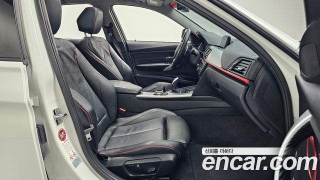 BMW 3-Series 2012 — photo 11