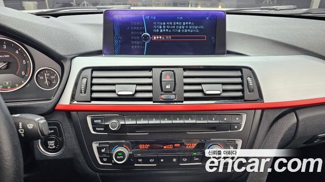 BMW 3-Series 2012 — photo 14