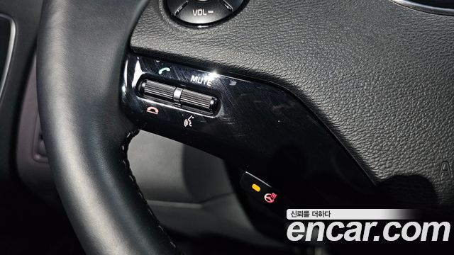 Kia K9 2015 — photo 22