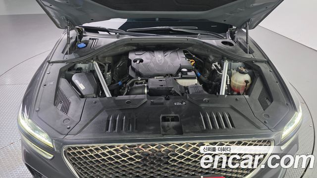 Genesis GV70 2022 — photo 6