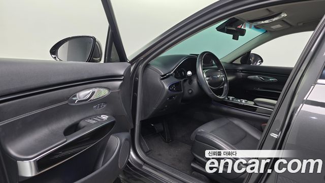 Genesis GV70 2022 — photo 13