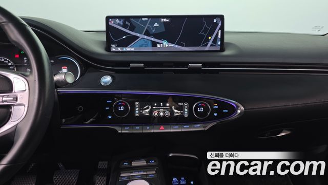 Genesis GV70 2022 — photo 20