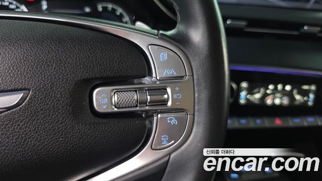 Genesis GV70 2022 — photo 31