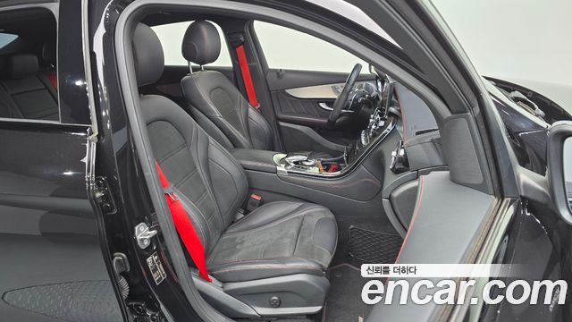 Mercedes-Benz GLC-Class 2019 — photo 16
