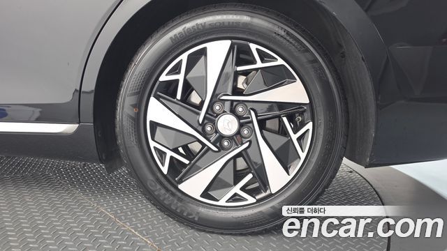 Hyundai Grandeur 2023 — photo 7