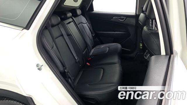 Kia Sportage 2022 — photo 17