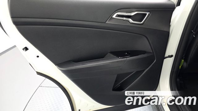 Kia Sportage 2022 — photo 15