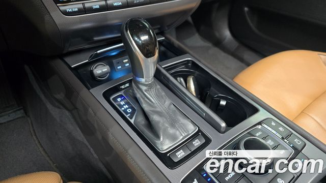Hyundai Genesis 2015 — photo 9