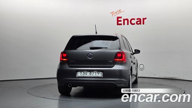 Volkswagen Polo 2013 — photo 4