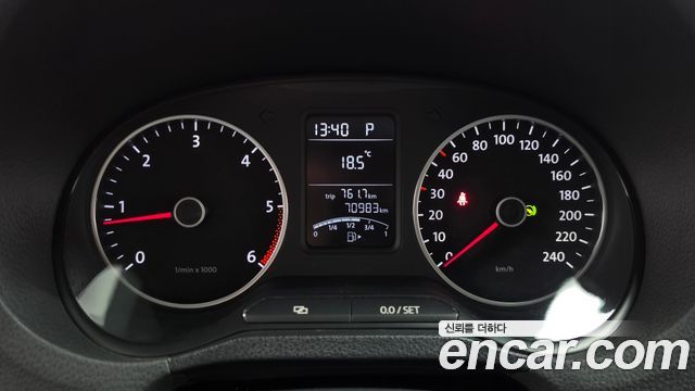 Volkswagen Polo 2013 — photo 8