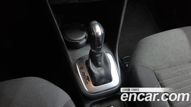 Volkswagen Polo 2013 — photo 9