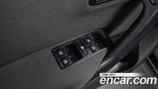 Volkswagen Polo 2013 — photo 18