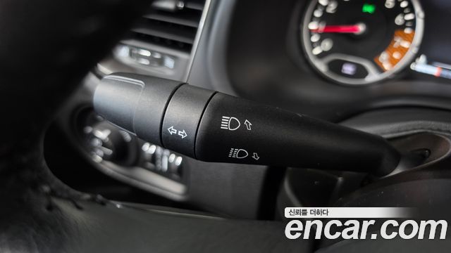 Jeep Renegade 2020 — photo 24