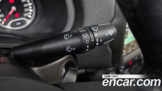 Jeep Renegade 2020 — photo 29