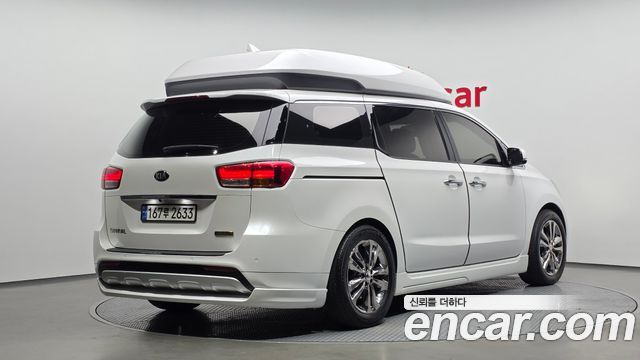 Kia Canival 2018 — photo 2