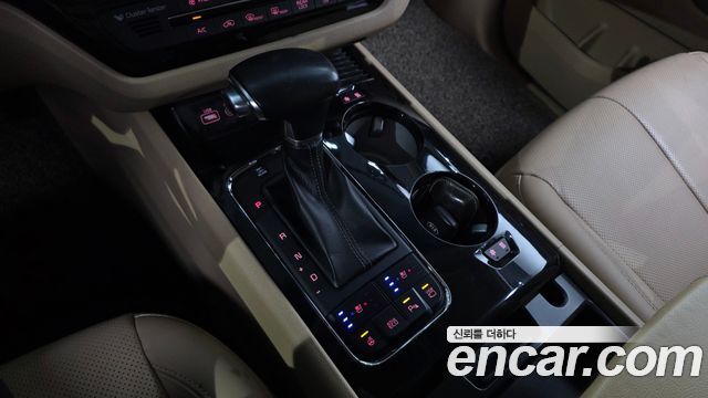 Kia Canival 2018 — photo 12