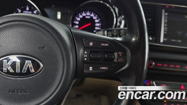 Kia Canival 2018 — photo 24