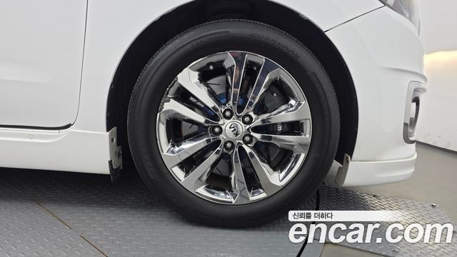 Kia Canival 2018 — photo 7