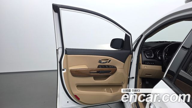 Kia Canival 2018 — photo 14