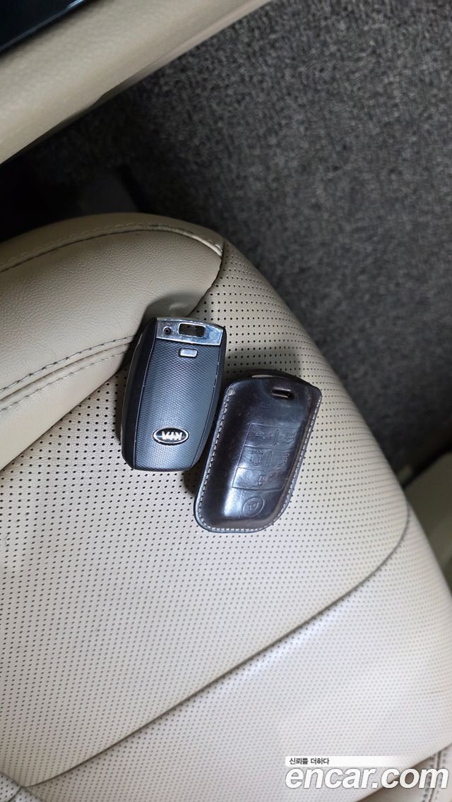 Kia Canival 2018 — photo 27