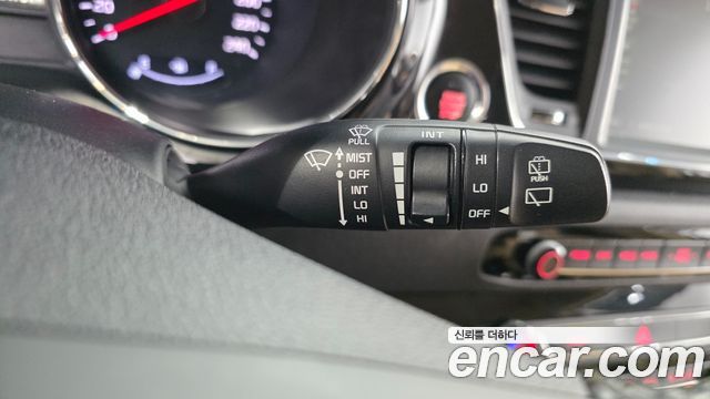 Kia Canival 2018 — photo 34