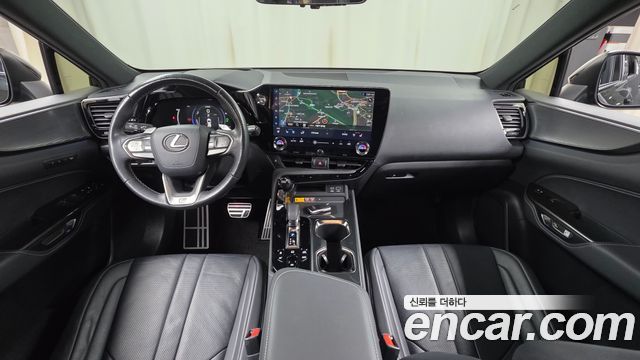 Lexus NX 2022 — photo 10