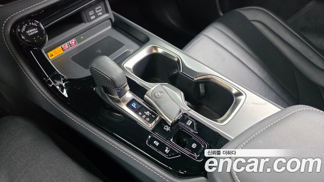 Lexus NX 2022 — photo 12