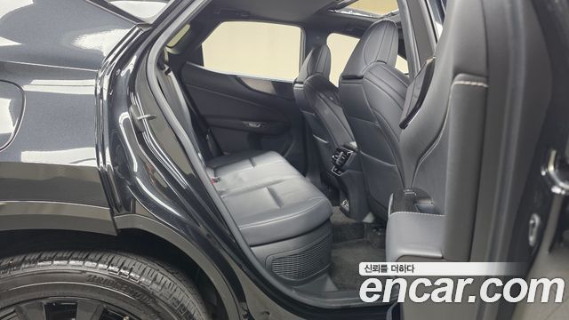 Lexus NX 2022 — photo 17