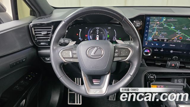 Lexus NX 2022 — photo 20
