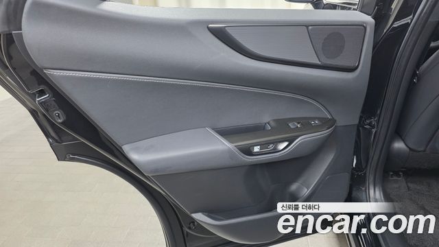 Lexus NX 2022 — photo 15