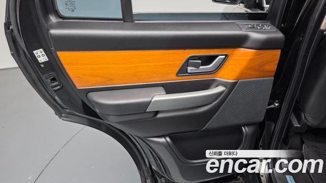 Land Rover Range Rover Sport 2009 — photo 15