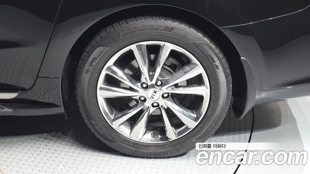 Kia Canival 2019 — photo 7