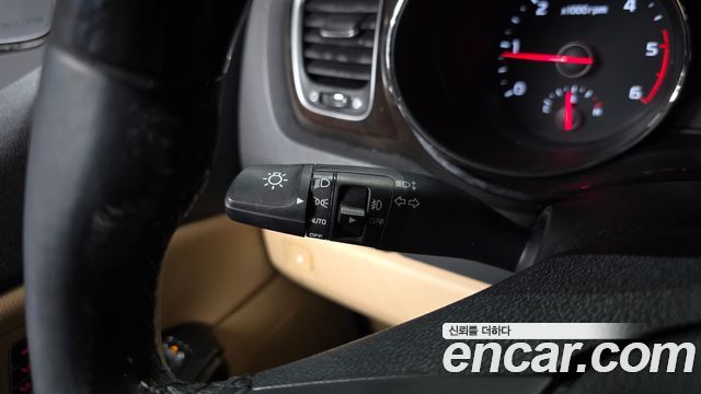 Kia Canival 2019 — photo 28
