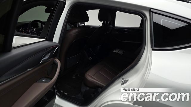 BMW X4 2023 — photo 16